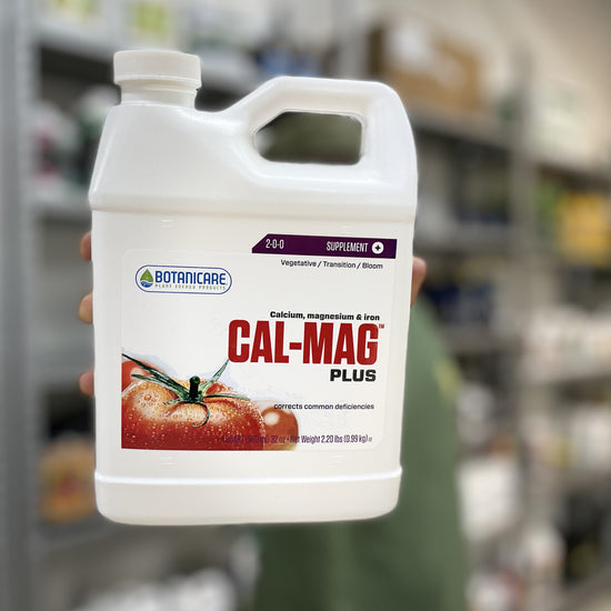 cal-mag plus de botanicare uno de los suplementos mas populares del mercado calcio y magnesio de calidad premium para corregir deficiencias en plantas perennes